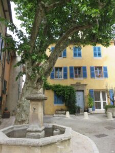 Foulées néoulaises : Menton Marathon et Omnisport Hyérois Athlétisme à l&rsquo;honneur !